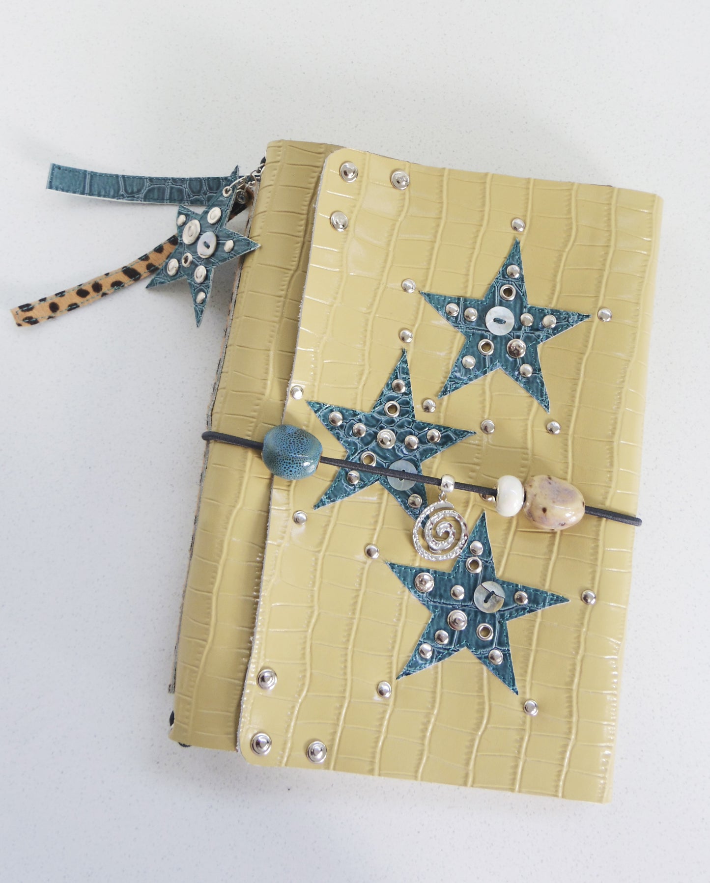 32 Journal A5