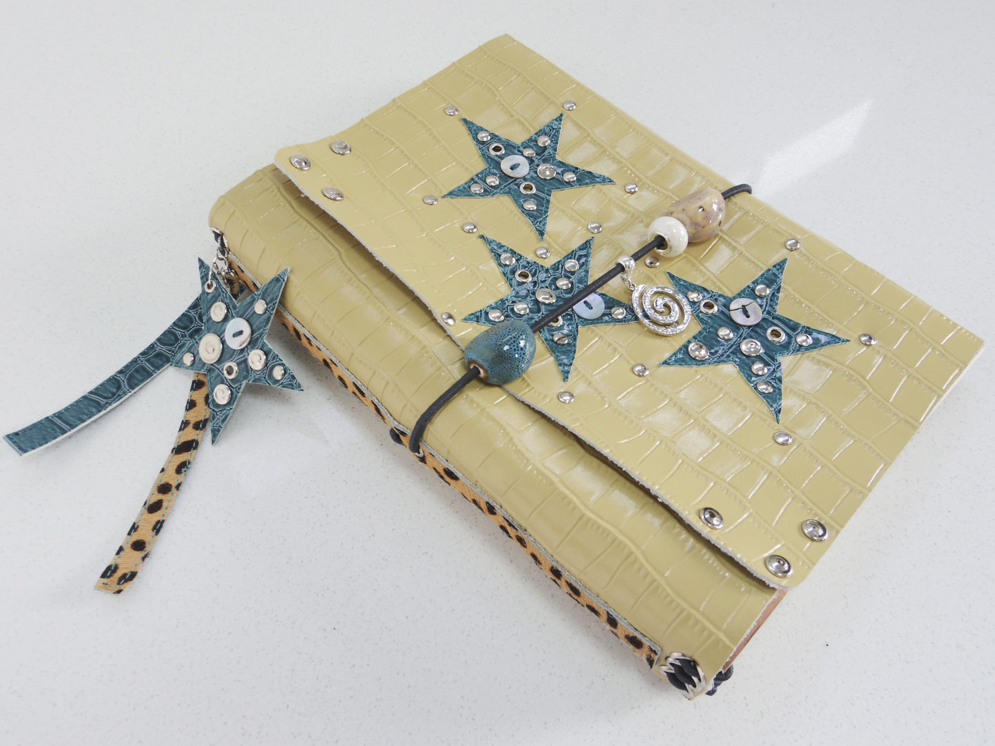 32 Journal A5