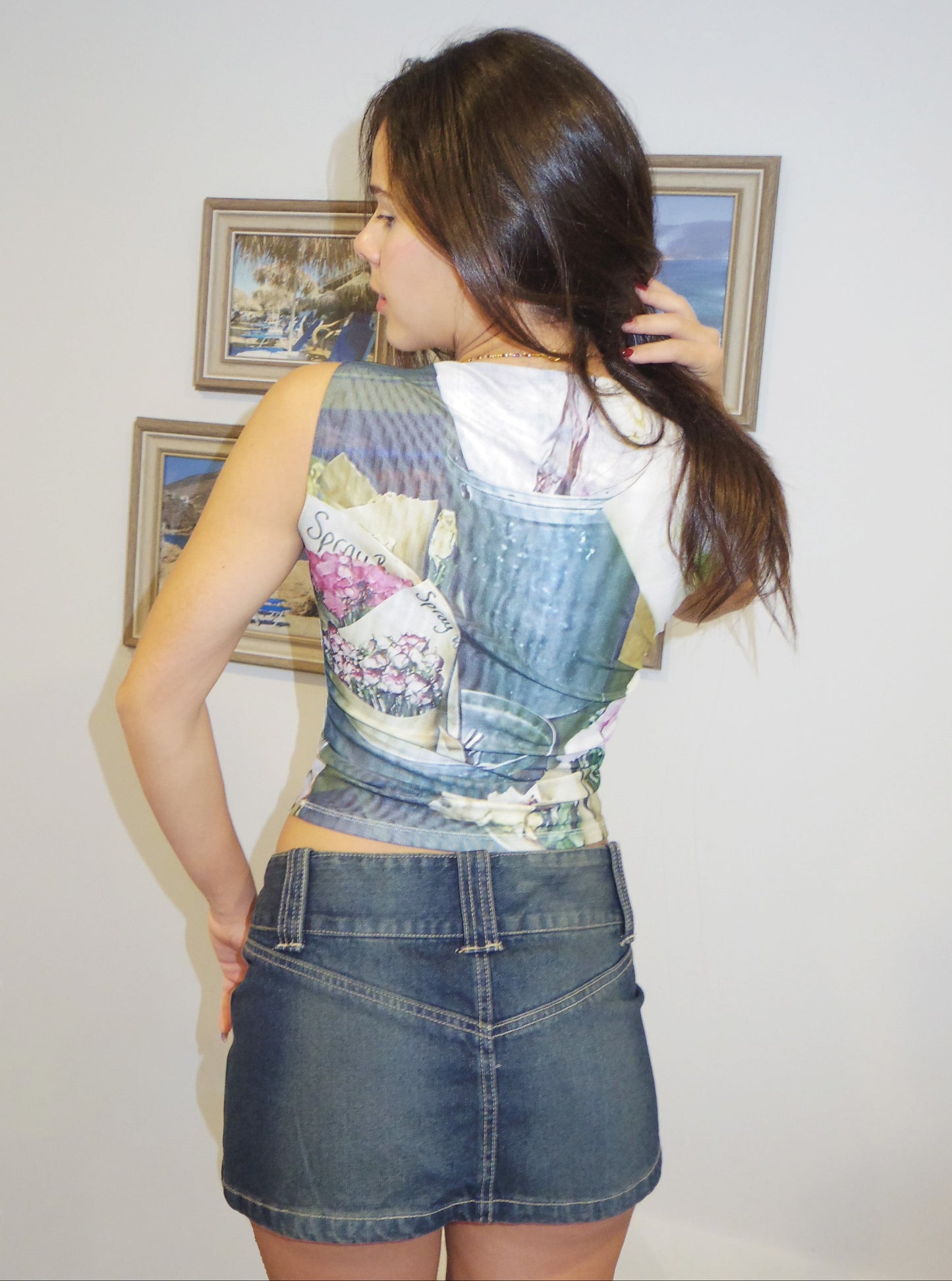 Montevideo Top, Uruguay, 13 march 2001. (Reversible)