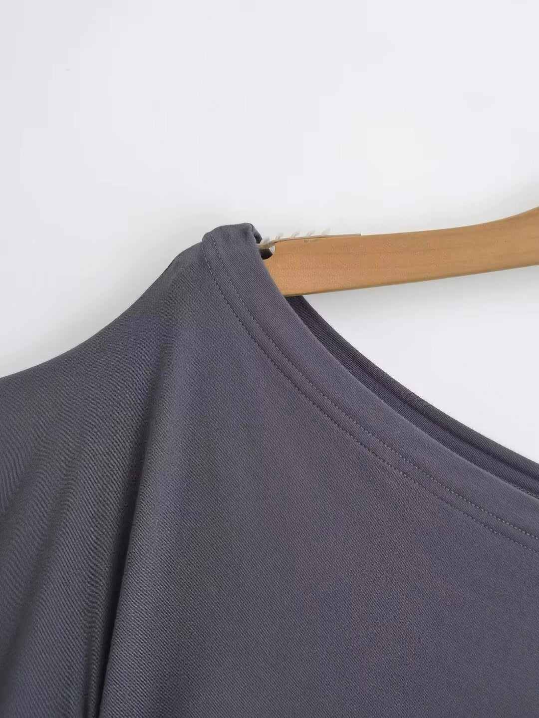 Berlin Fitted Top, Germany 2 Sep 2013. (Gray)